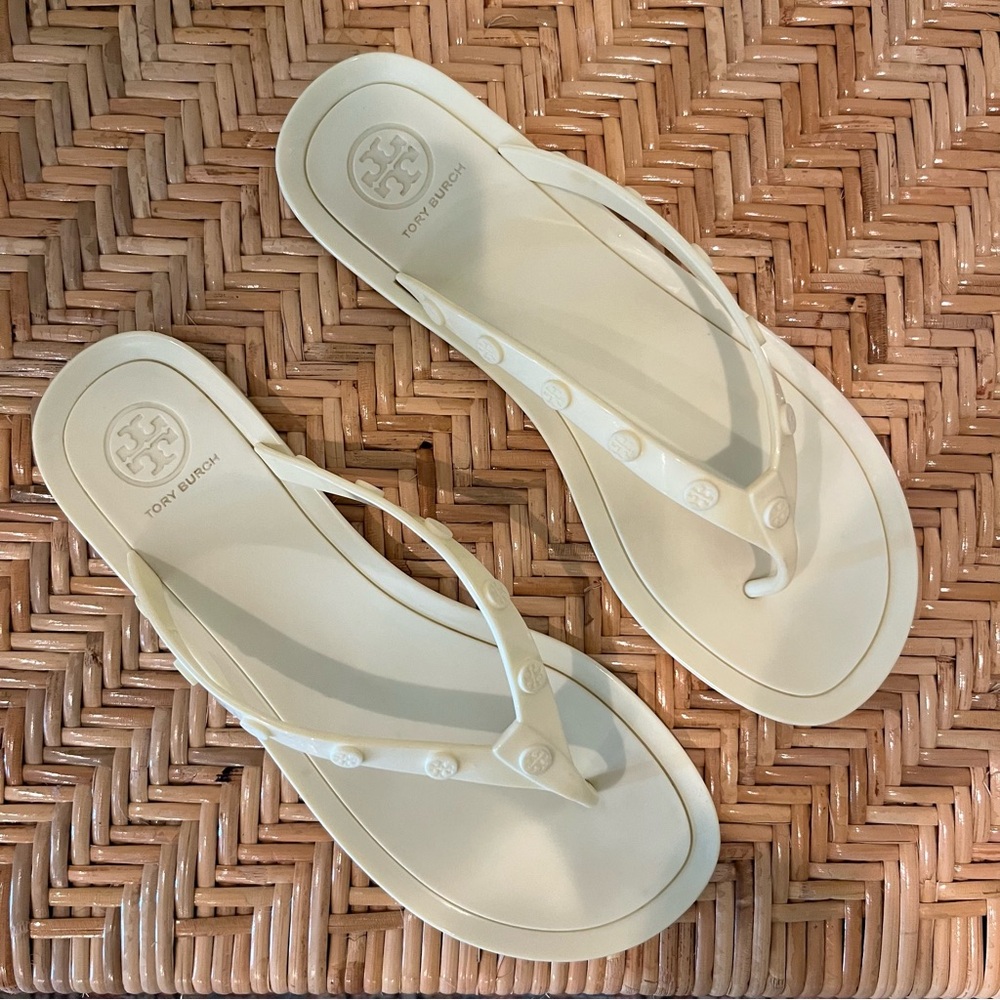 Tory Burch Size 9 Cream Studed Logo Jelly Flip Flops